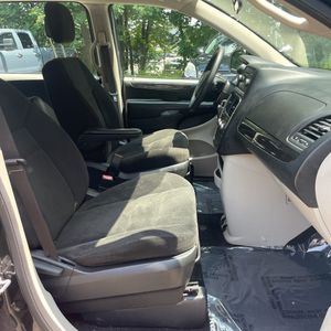 2015 Dodge GRAND CARAVAN AMERICAN VALUE PKG — миниатюра 28