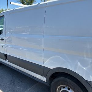 FORD TRANSIT 150 - 5