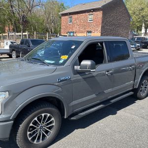 FORD F-150 XLT - 2