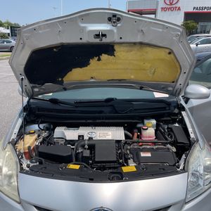 2015 Toyota PRIUS TWO thumbnail 43