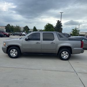 CHEVROLET AVALANCHE LT - 3