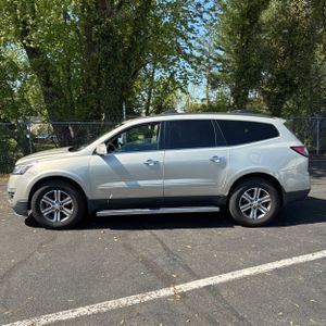 CHEVROLET TRAVERSE LT - 3