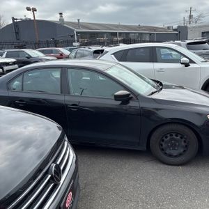 VOLKSWAGEN JETTA BASE - 10