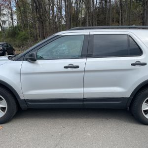 FORD EXPLORER BASE - 4