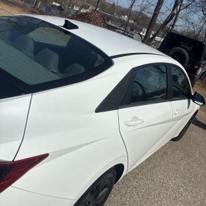 HYUNDAI ELANTRA SEL - 9