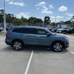 2018 Honda PILOT ELITE photo 10