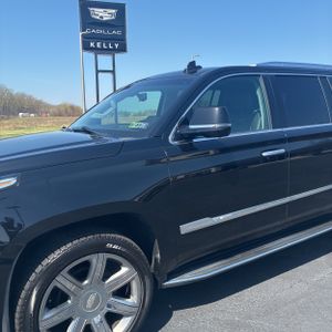 CADILLAC ESCALADE ESV LUXURY - 2