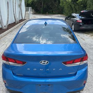 2018 Hyundai SONATA LIMITED — миниатюра 16