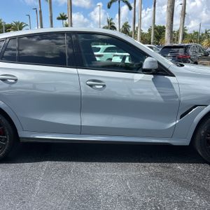 صورة مصغرة 11 لـ 2024 BMW X6 XDRIVE40I