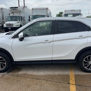 MITSUBISHI ECLIPSE CROSS ES 1.5T - 4