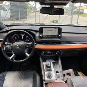 صورة مصغرة 37 لـ 2022 Mitsubishi OUTLANDER SEL