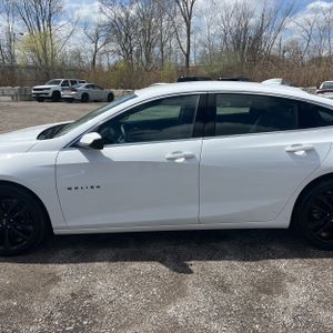 CHEVROLET MALIBU 1LT - 4