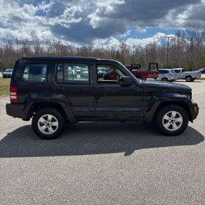 JEEP LIBERTY SPORT - 10