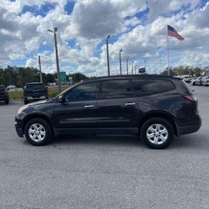 CHEVROLET TRAVERSE LS - 3