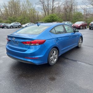 HYUNDAI ELANTRA SE - 8