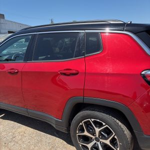 JEEP COMPASS LIMITED 4X4 - 6