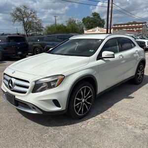MERCEDES-BENZ GLA - 1