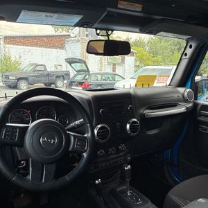 صورة 36 لـ 2015 JEEP WRANGLER UNLIMITED SAHARA