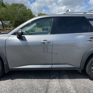 NISSAN PATHFINDER SL - 4