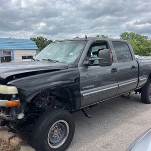 CHEVROLET SILVERADO - 2