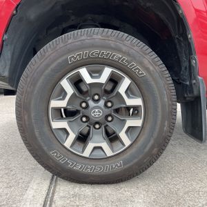 صورة مصغرة 17 لـ 2016 Toyota TACOMA SR