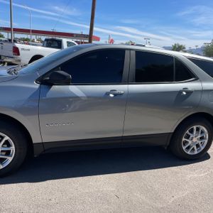 CHEVROLET EQUINOX LS - 4