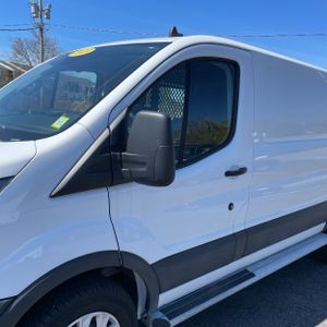 FORD TRANSIT 250 - 2