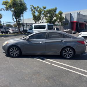 صورة 3 لـ 2012 Hyundai SONATA SE 2.0T