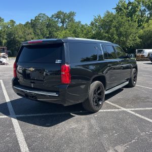 CHEVROLET SUBURBAN LTZ - 8