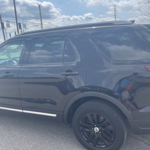 FORD EXPLORER XLT - 6