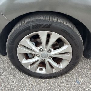 2015 KIA SOUL + 缩略图 17