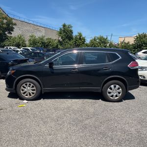 2016 Nissan ROGUE S photo 3