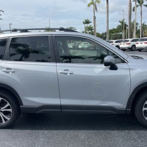 2019 Subaru FORESTER LIMITED 缩略图 11