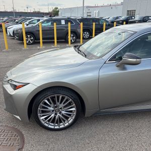 LEXUS IS 300 BASE - 2