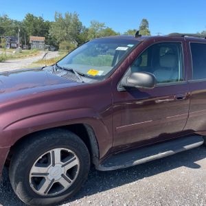 2007 Chevrolet TRAILBLAZER LT photo 2