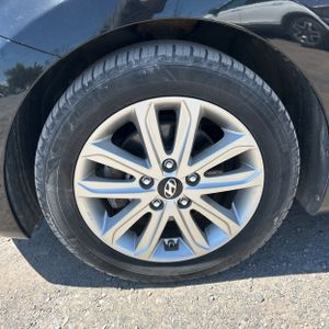 صورة مصغرة 17 لـ 2014 Hyundai ELANTRA SE