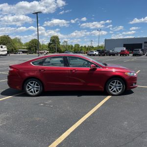 FORD FUSION SE - 10