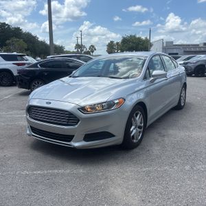 FORD FUSION SE - 1