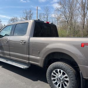 FORD F-250 SUPER DUTY LARIAT - 6