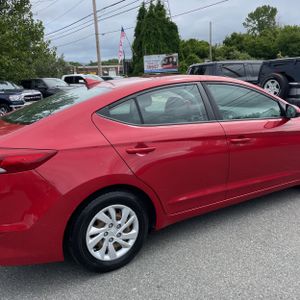 2017 Hyundai ELANTRA SE 照片 9