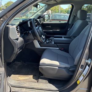 صورة مصغرة 31 لـ 2023 Toyota TUNDRA SR5