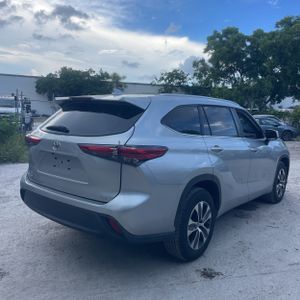 2023 Toyota HIGHLANDER XLE 照片 8
