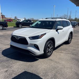 Toyota Highlander XLE - 1