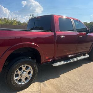 2019 RAM 2500 LARAMIE photo 9