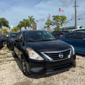صورة 10 لـ 2016 Nissan VERSA S