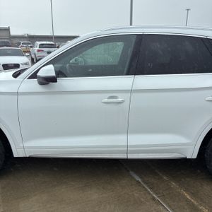 Audi Q5 45 Premium - 4