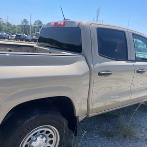 CHEVROLET COLORADO WORK TRUCK - 9