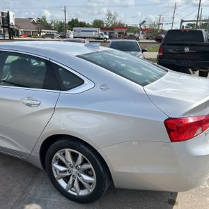 CHEVROLET IMPALA LT - 6