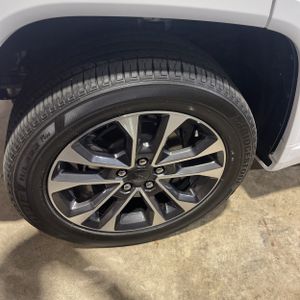 صورة مصغرة 17 لـ 2023 JEEP GRAND CHEROKEE OVERLAND