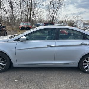 HYUNDAI SONATA LIMITED 2.0T - 4